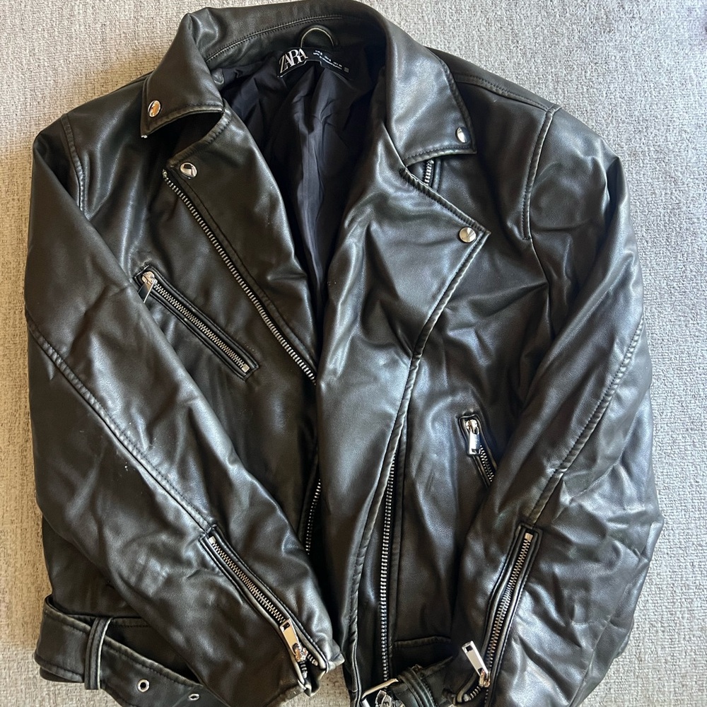 Zara Jacket - Picture 2 of 4